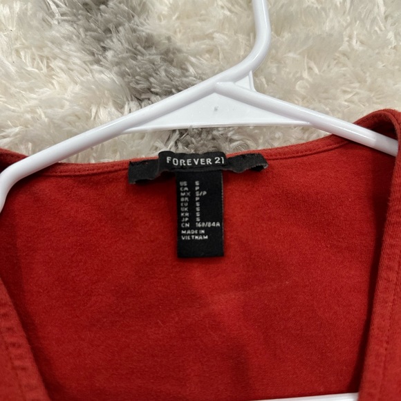 Crop top - Picture 2 of 2